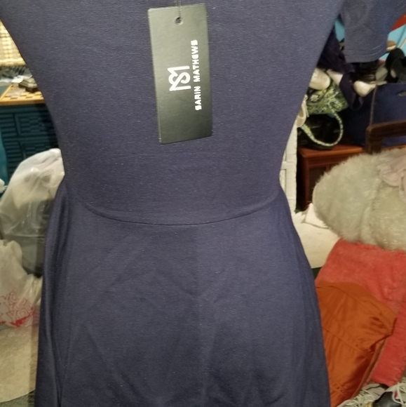 Dress - Picture 6 of 6